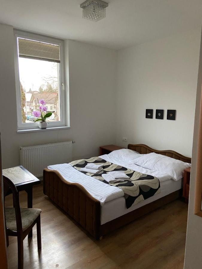 Guest House Penzion Fortuna Tvrdosin Extérieur photo