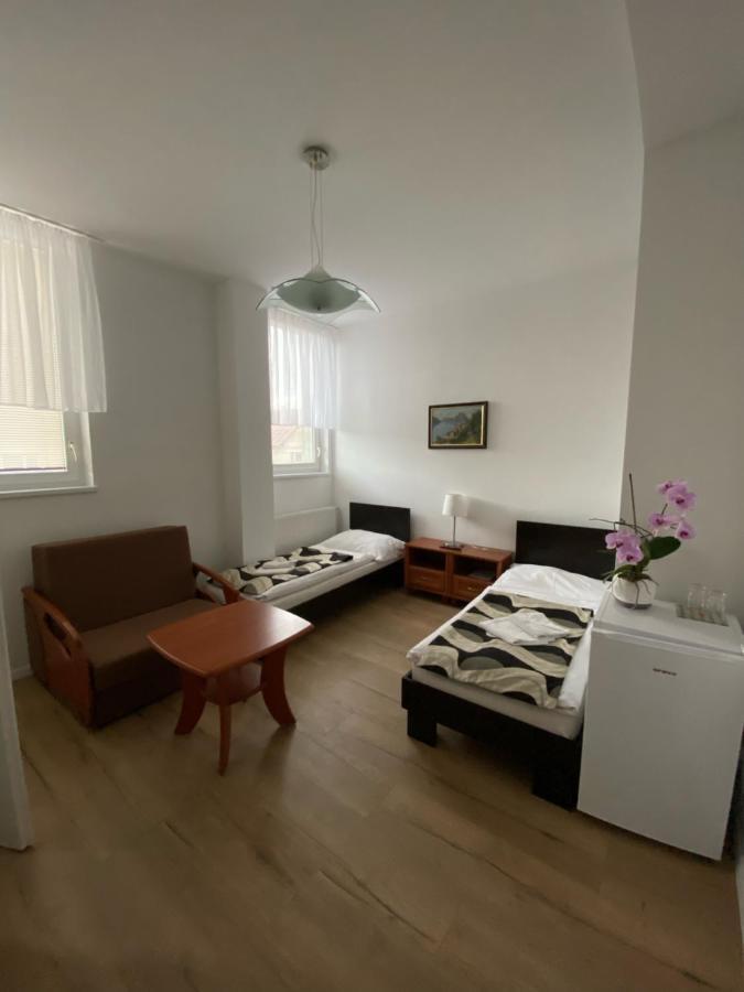 Guest House Penzion Fortuna Tvrdosin Extérieur photo