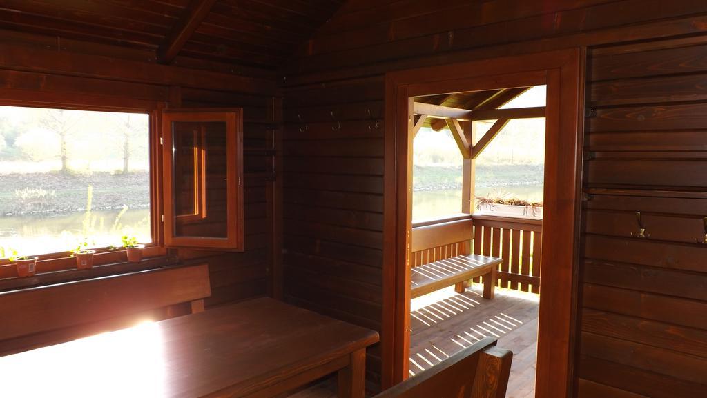Guest House Penzion Fortuna Tvrdosin Extérieur photo