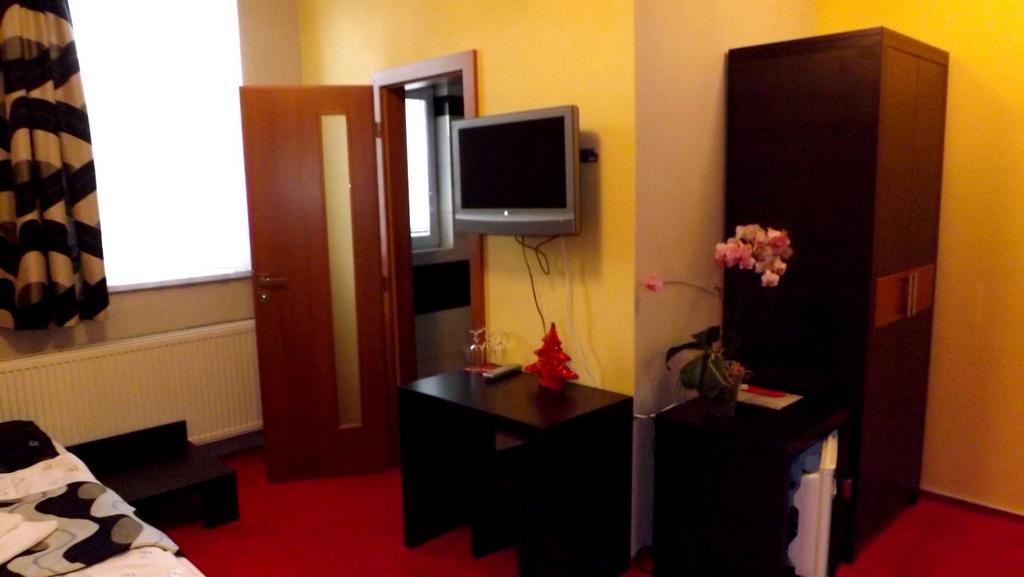 Guest House Penzion Fortuna Tvrdosin Chambre photo