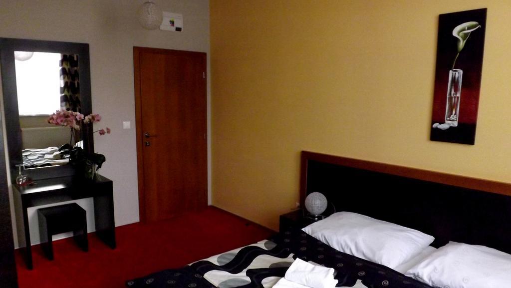 Guest House Penzion Fortuna Tvrdosin Chambre photo